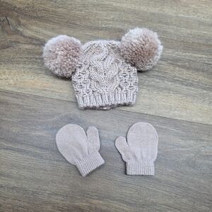 Baby Girl Winter Pom Pom Hat & Gloves Set SIZE: Newborn